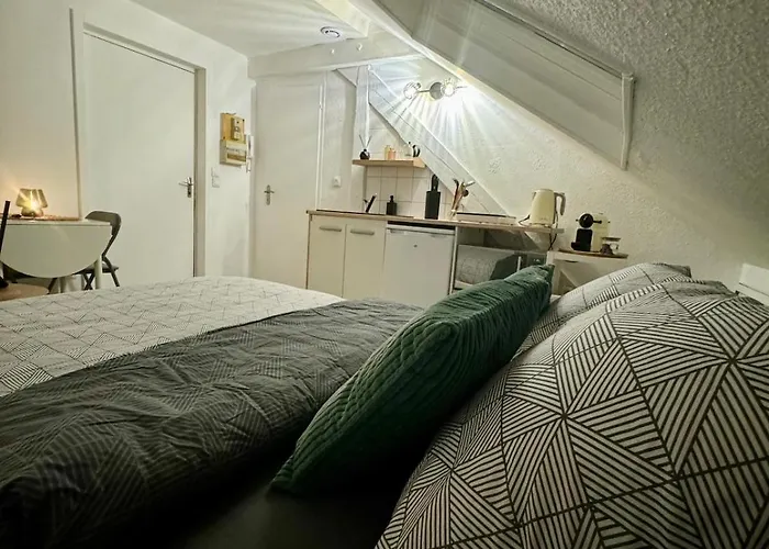 La Tete Dans Les Etoiles *